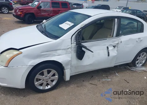 2009 Nissan Sentra 2.0S from USA, damaged, VIN 3N1AB61E99L606850